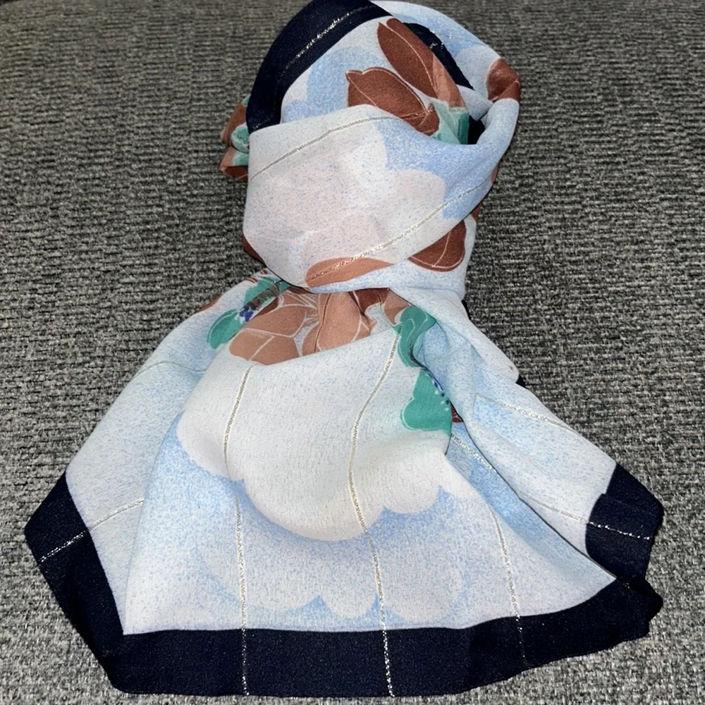 Scarf - Picture 5 of 6